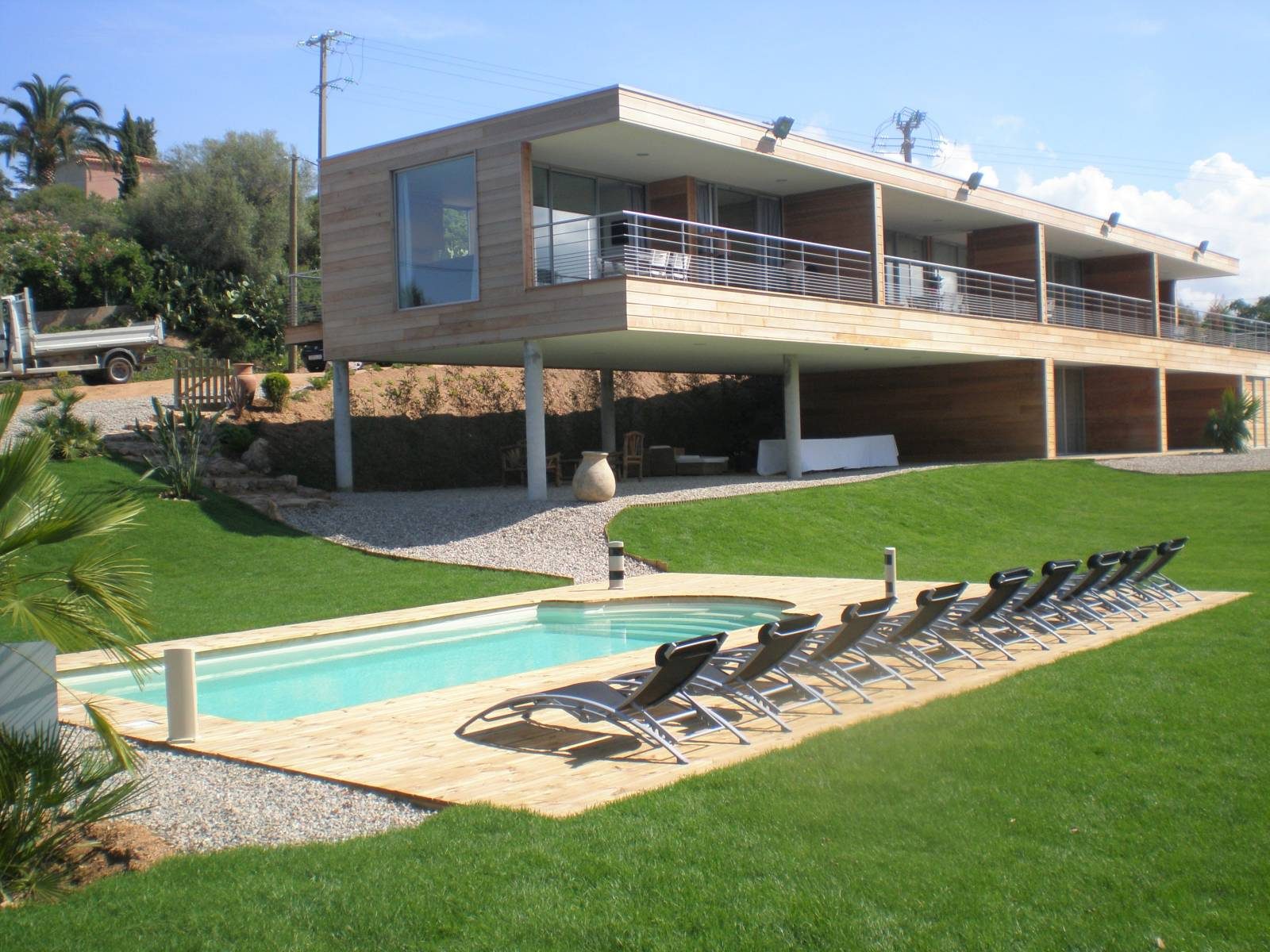 Piscine coque modèle Fidji installée