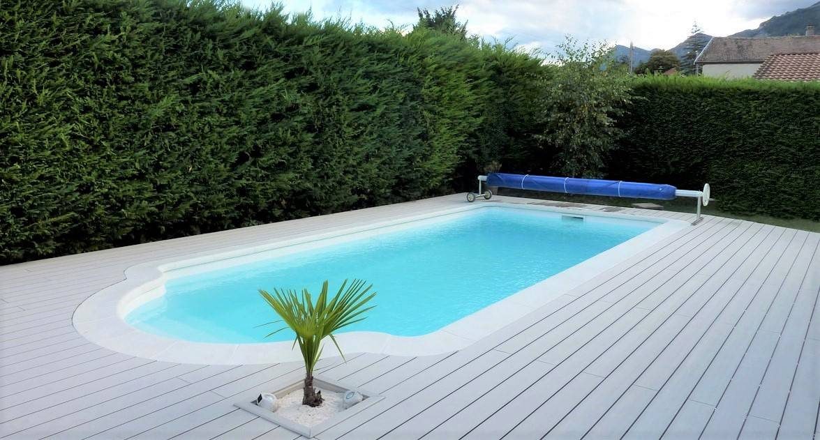 Piscine coque modèle Malte installée