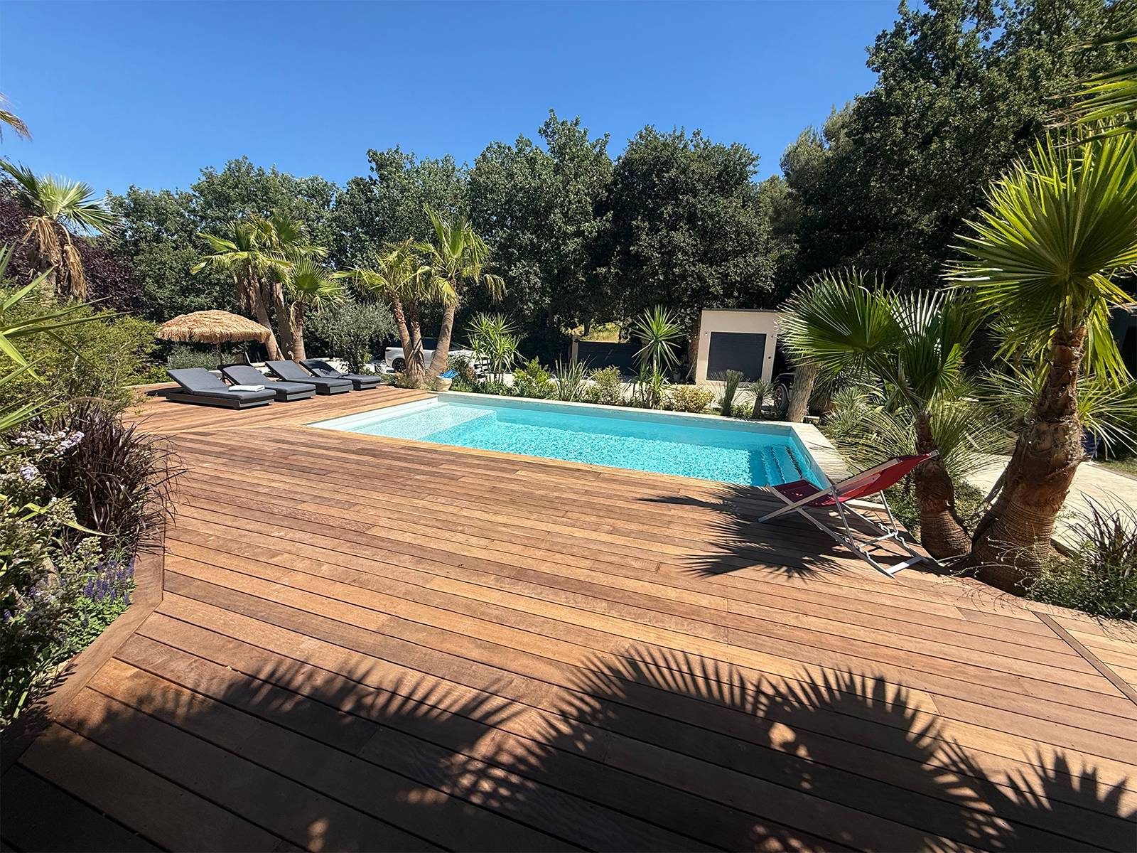 Piscine coque modèle Nouméa installée